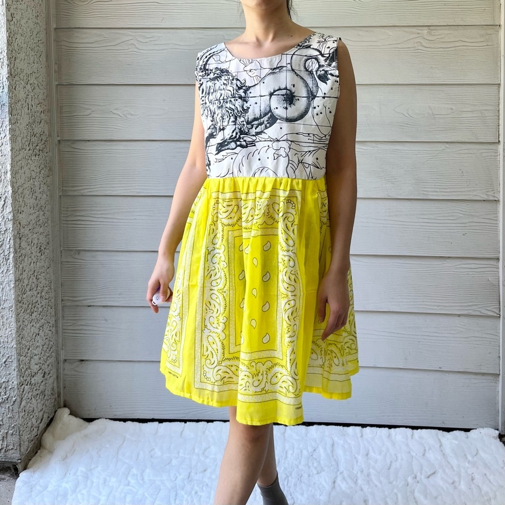 Vintage Fabric | Handmade Myth The Astrological Star Signs Dress SKU 08171 - Picture 13 of 14